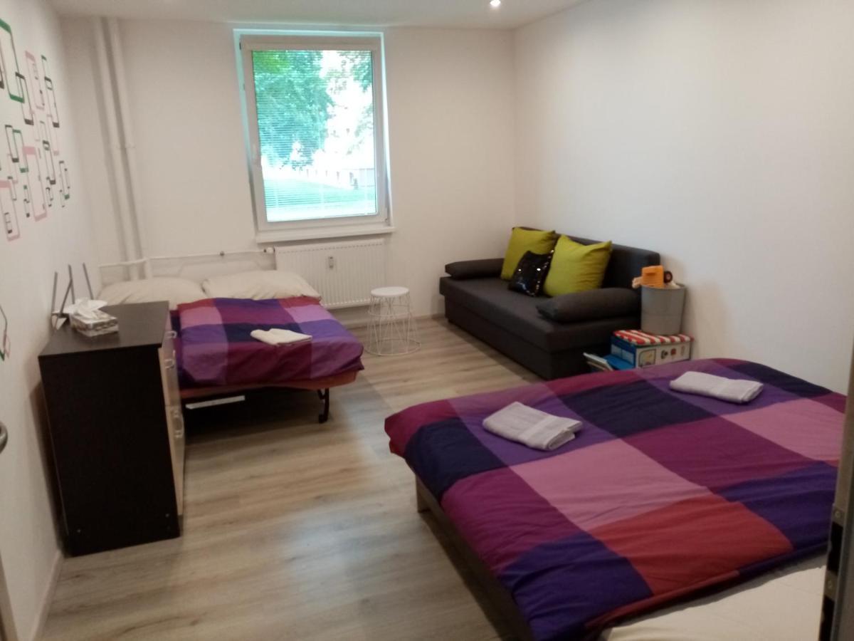 Apartman Aneta การ์โลวีวารี ภายนอก รูปภาพ