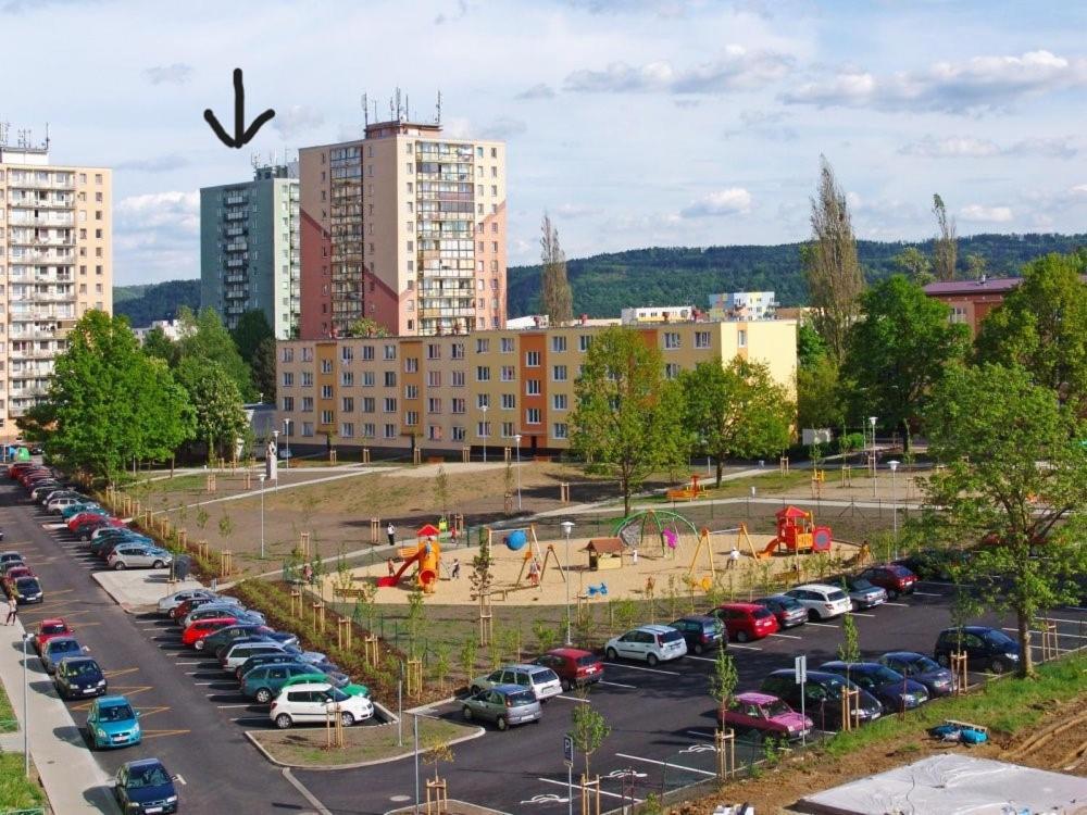 Apartman Aneta การ์โลวีวารี ภายนอก รูปภาพ